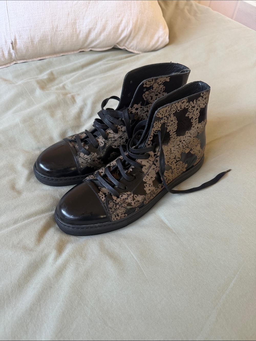 Marc Jacobs Black High-Top Sneakers with Beige Lace Motif